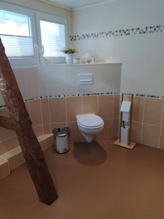 Ferienwohnung In Der Altstadt Von Хайлигенхафен Екстериор снимка