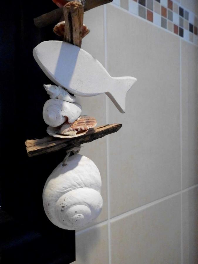Ferienwohnung In Der Altstadt Von Хайлигенхафен Екстериор снимка